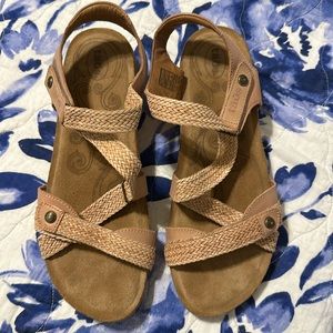 Taos sandals